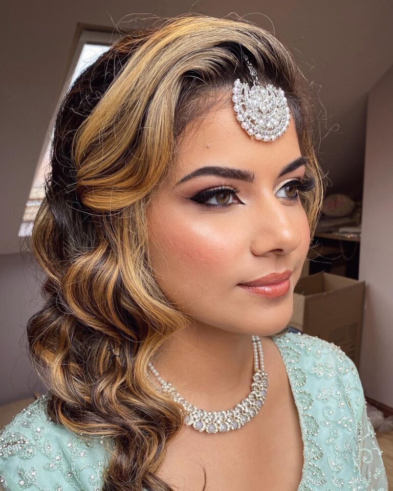 FEF4B4E4-1BE9-43D8-8139-E3EF9282DF80 - Keely Field